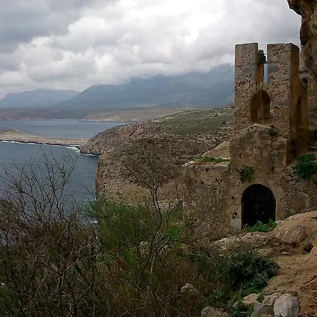 Tsitsiris Castle Hotel 3*