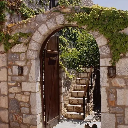 Hotel Tsitsiris Castle Stavrion