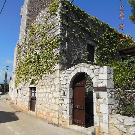 Hotel Tsitsiris Castle Stavríon